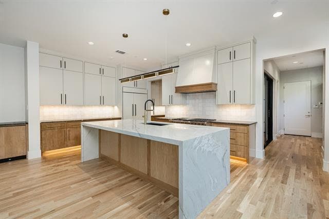 Building Photo - 4203 Normandy Ave