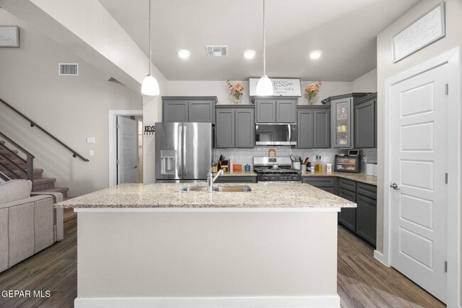 Building Photo - 15112 Purpose Ave