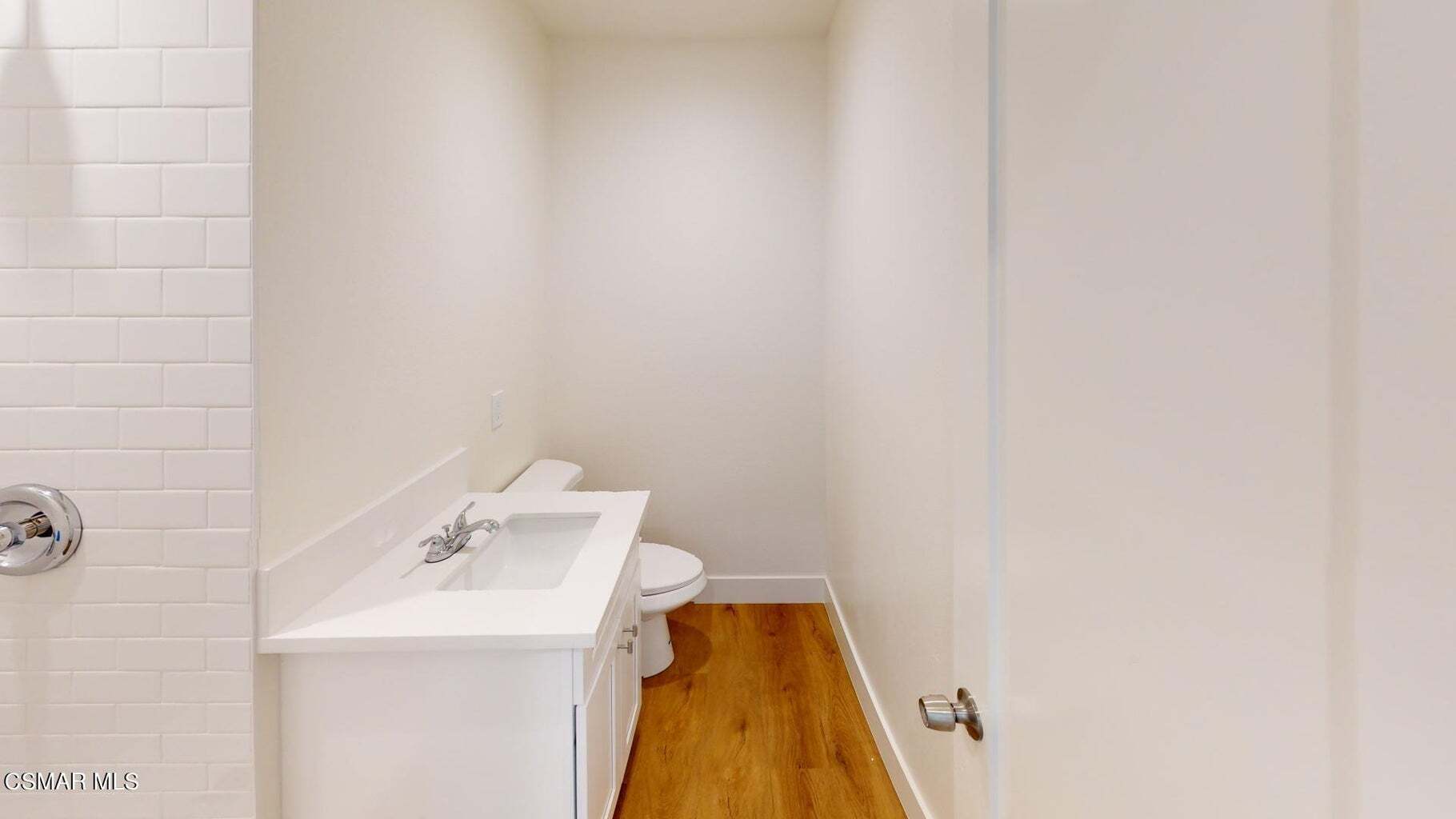 Building Photo - 971 Calle Nogal