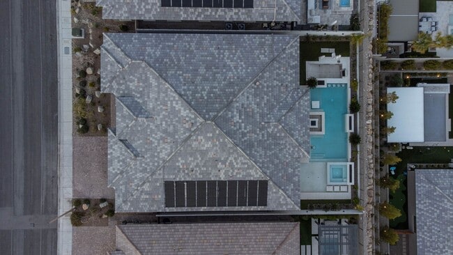 Building Photo - 756 Bruce Moorland St