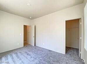 Building Photo - 2620 Wooly Rose Ave