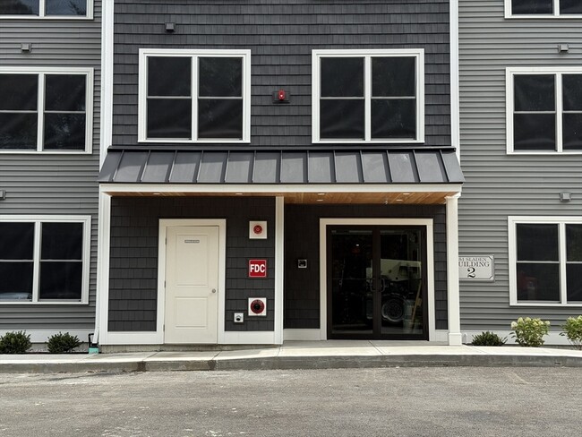 Building Photo - 251 Sladen St