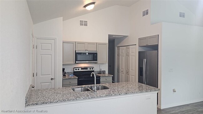 Building Photo - 15028 SW 24th Pl