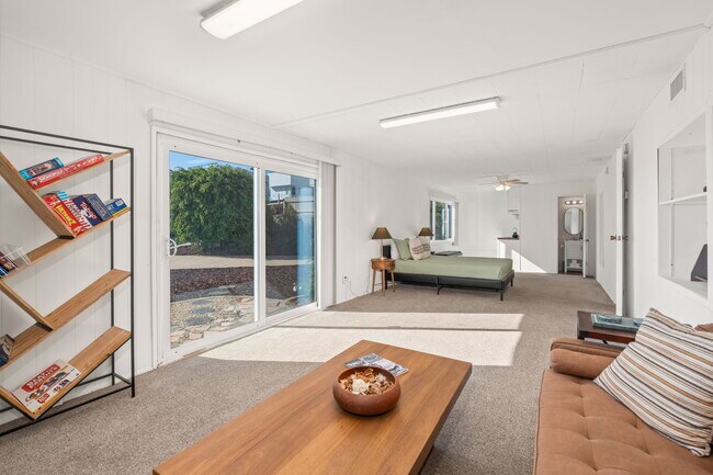 Building Photo - 3640 Princeton Ave