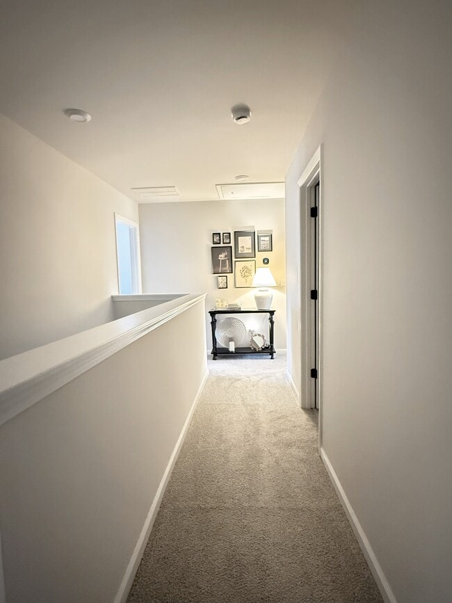 Building Photo - 7038 Levelcross Ln