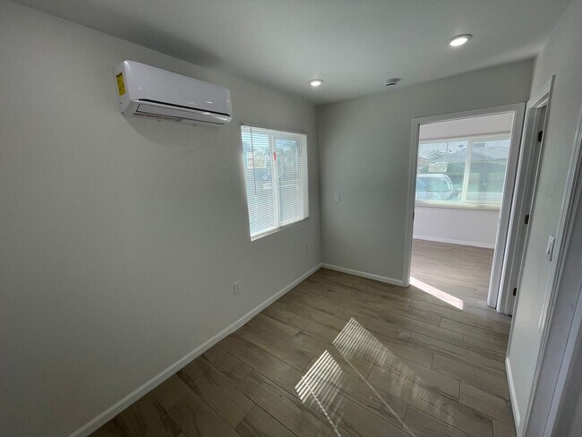 Building Photo - 24268 Virginia Ln