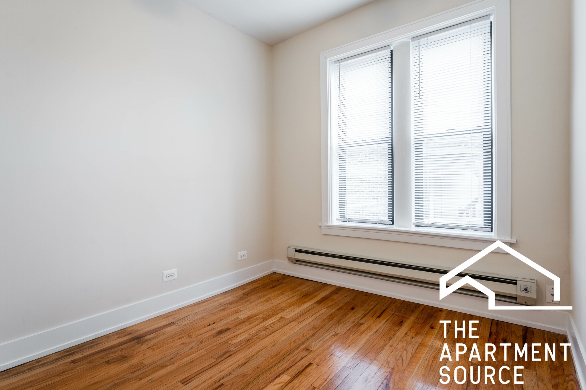 Building Photo - 613 W Melrose St