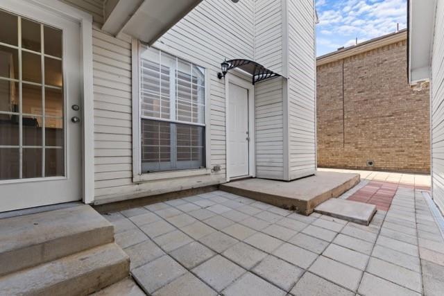 Building Photo - 9435 Blue Jay Way