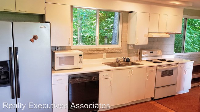 Building Photo - 3 br, 2 bath House - 3421 Maloney Road