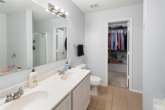 Building Photo - 1114 Fox Trail Dr