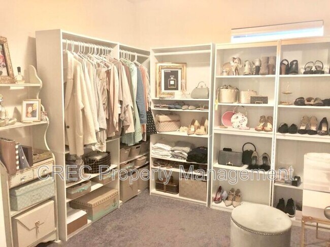 Building Photo - 1050 Lexi Ct