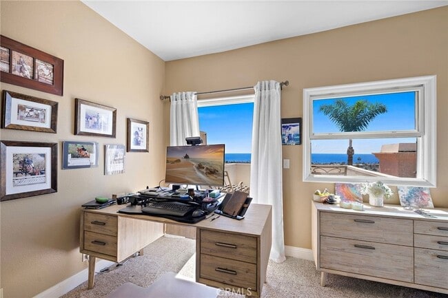 Building Photo - 24482 Alta Vista Dr