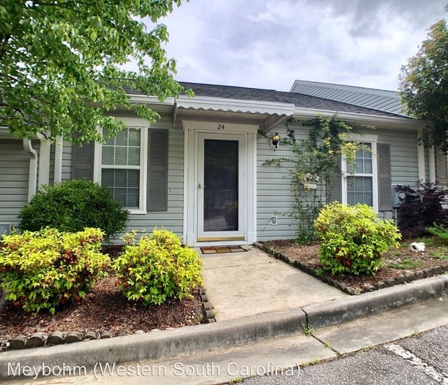 Primary Photo - 2 br, 2 bath House - 24 Summit Commons Court