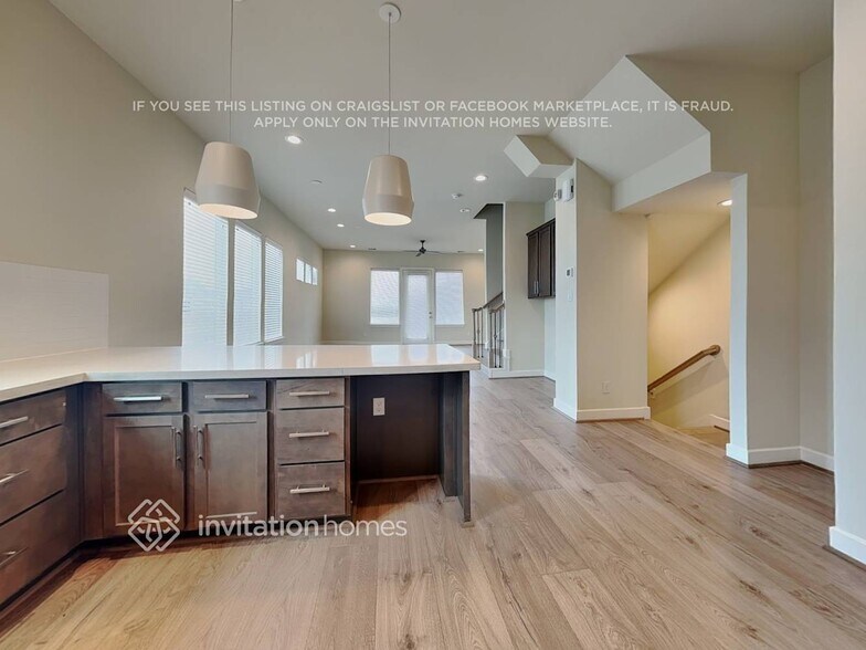 Building Photo - 721 Wilshire Brook Ln