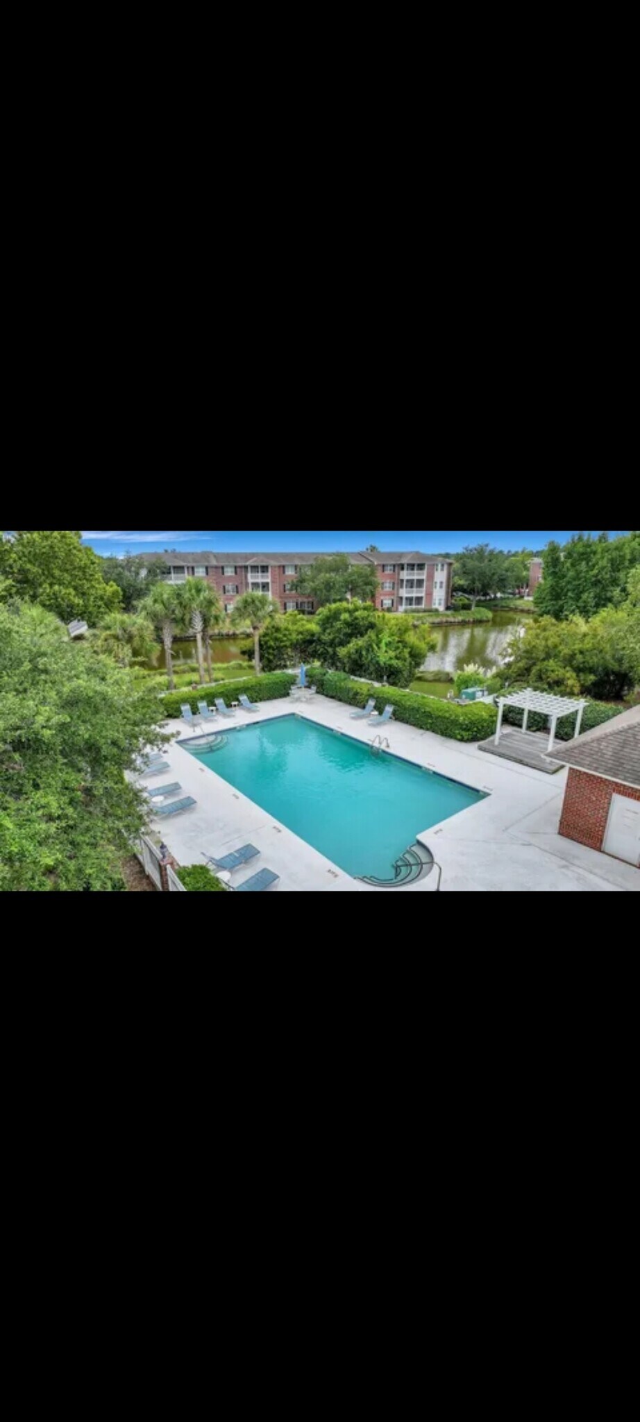 Pool with clubhouse and fitness center - 1443 Cambridge Lakes Dr