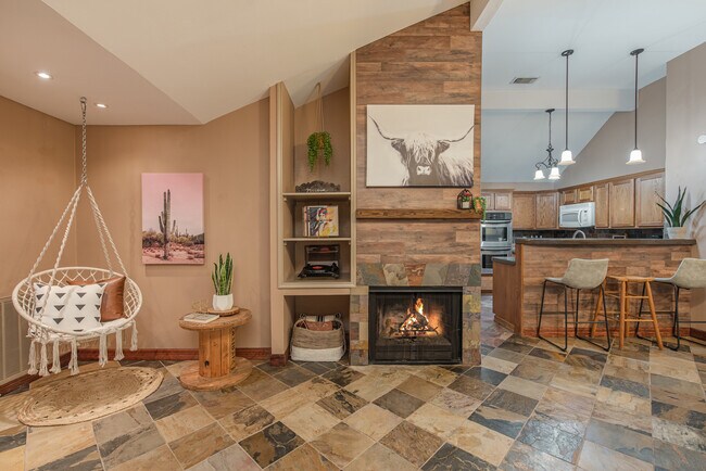 Building Photo - 20415 Linden Tree Dr