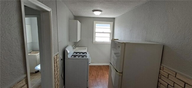 Building Photo - 1022 Ridenbaugh St