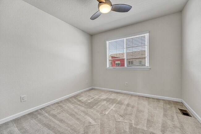 Building Photo - $2,195.95-  3 Bed, 2.5-Bath townhome in CO Springs with Central AC