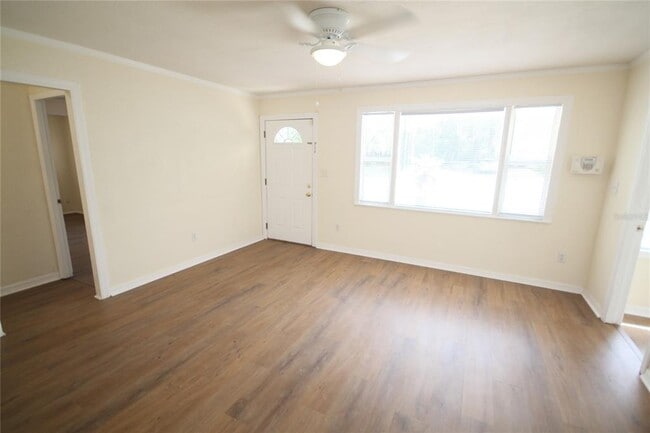 Building Photo - 1806 S Cedar Ave