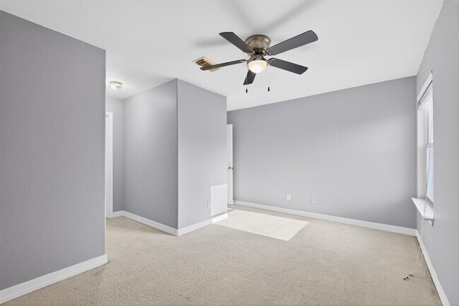 Building Photo - 13835 Bentpath Dr