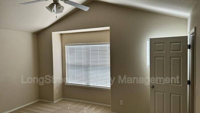 Building Photo - 3157 NW Shooting Star Dr