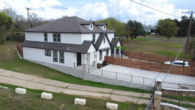 Building Photo - 162 Meadow View Blvd