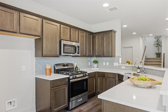 Building Photo - 2056 Local Rebel Lp