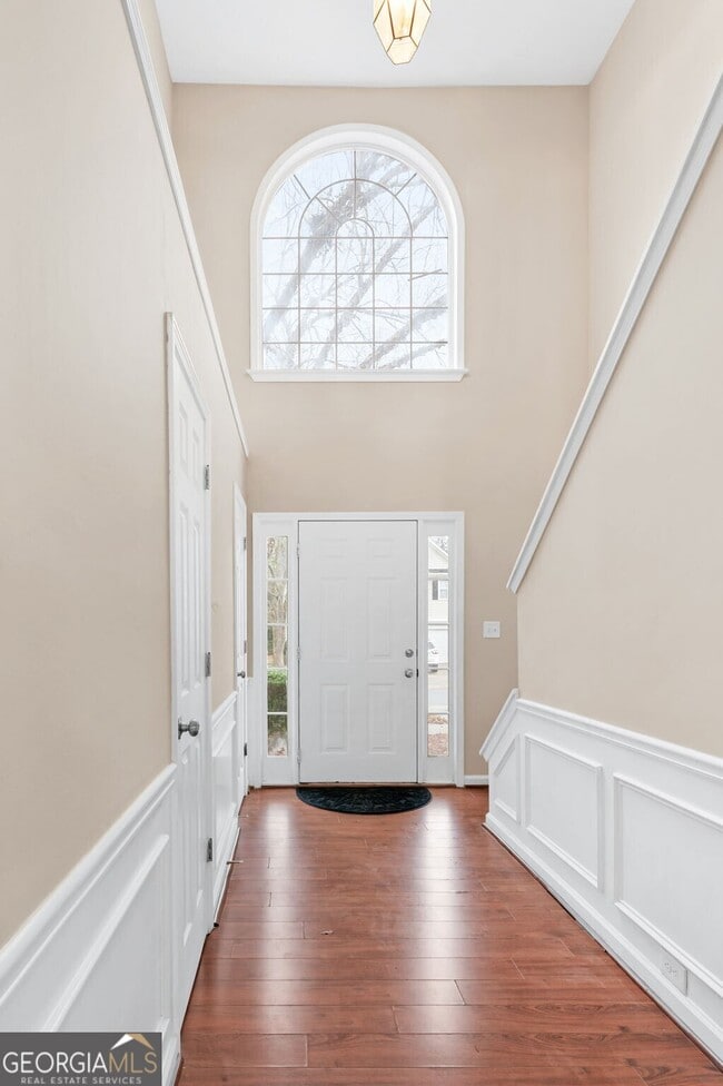Building Photo - 1393 Glenover Way