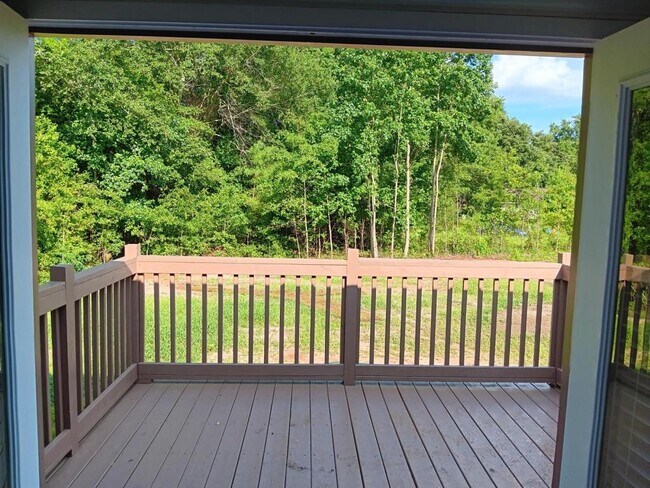 Building Photo - 1741 Horne Rd