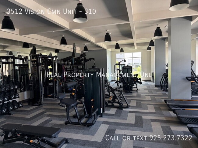 Building Photo - 3512 Vision Cmn