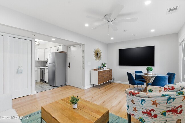 Building Photo - 132 Sampson Ave