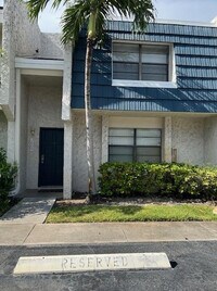 Building Photo - 2609 N 40th Ave