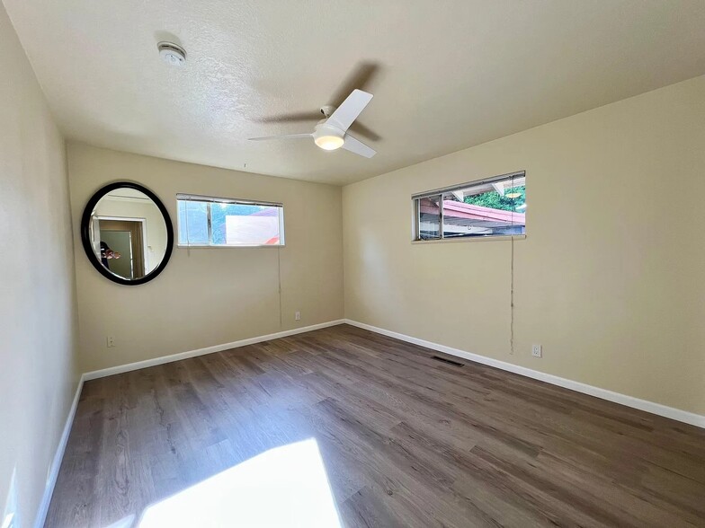 Building Photo - 2501 Linda Vista Avenue