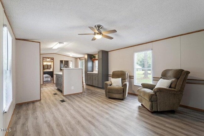 Building Photo - 10317 Giles Rd