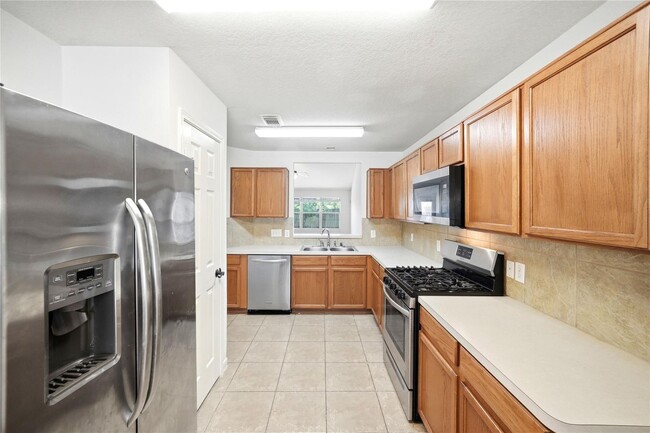 Building Photo - 727 Cypresswood Ridge