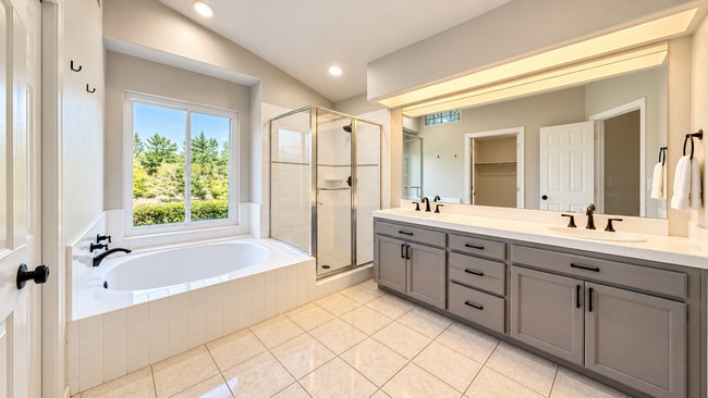 Building Photo - 3878 Loch Lomand Way