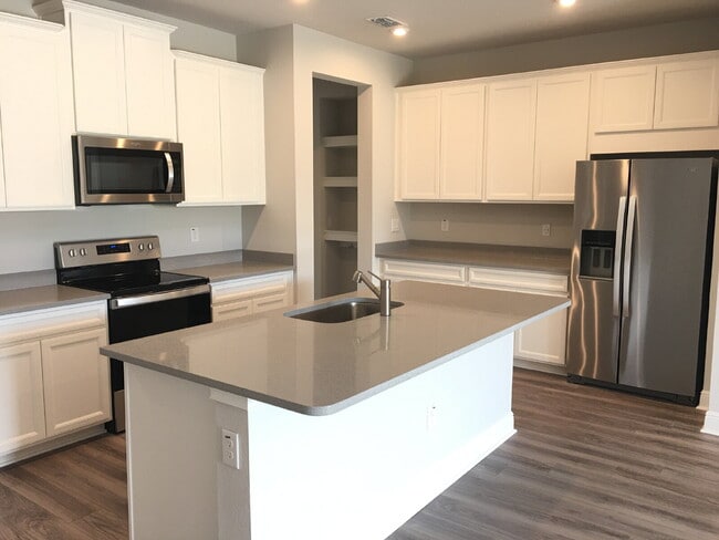 Building Photo - 6117 Grand Sonata Ave