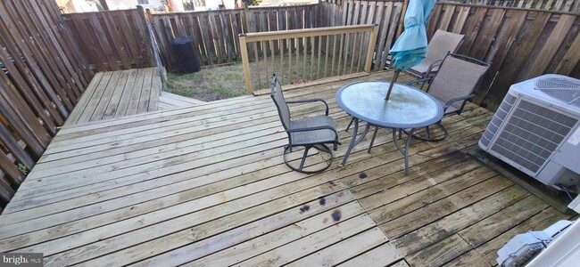 Building Photo - 5510 La Cross Ct