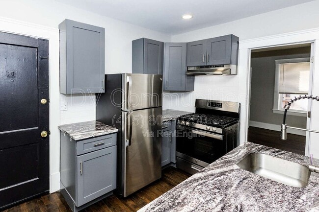 Building Photo - 2081 Halstead Ave