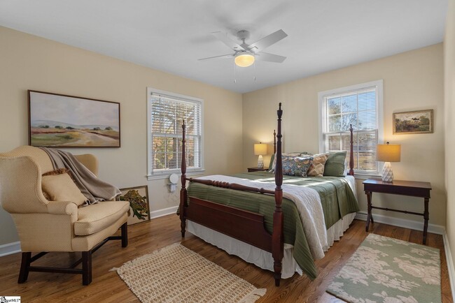 Building Photo - 5 Coleman Park Cir