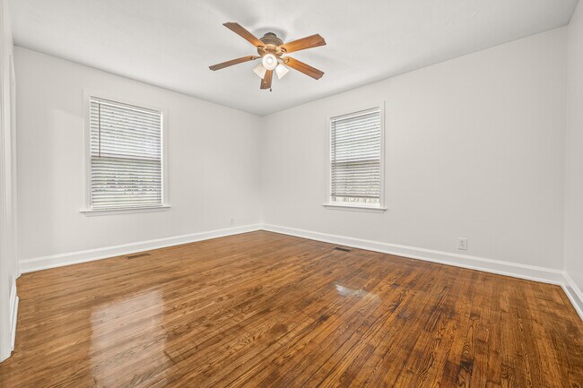 bedroom #3 - 1028 Womack Ave