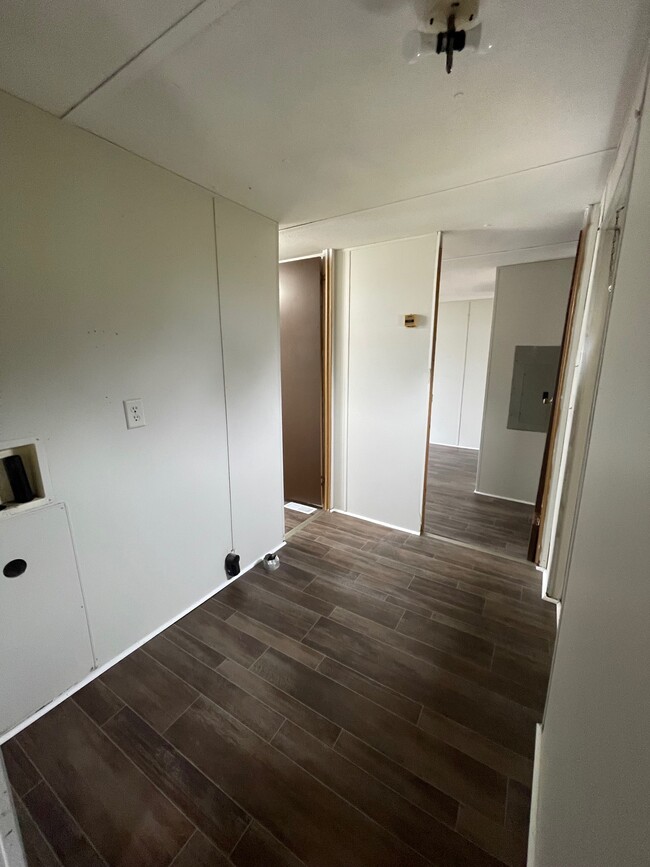 Building Photo - 65 Fowler Cir