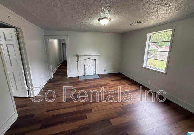 Building Photo - 2212 20th St N