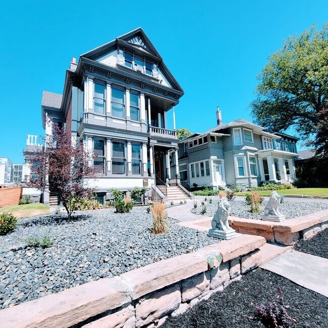 Building Photo - 623 E 100 S