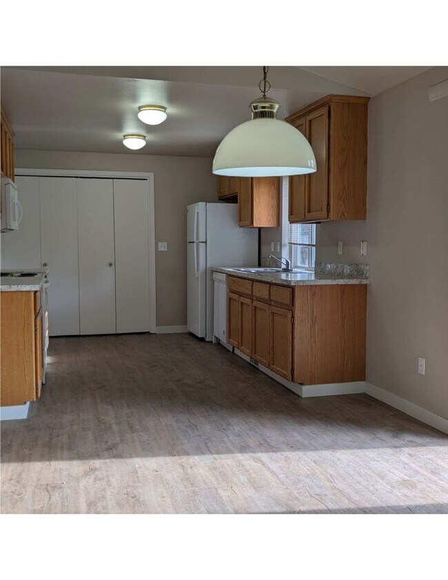 Building Photo - Stowe-8512