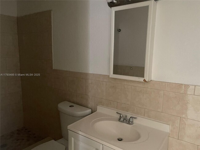 Building Photo - 7811 NW 66th Terrace