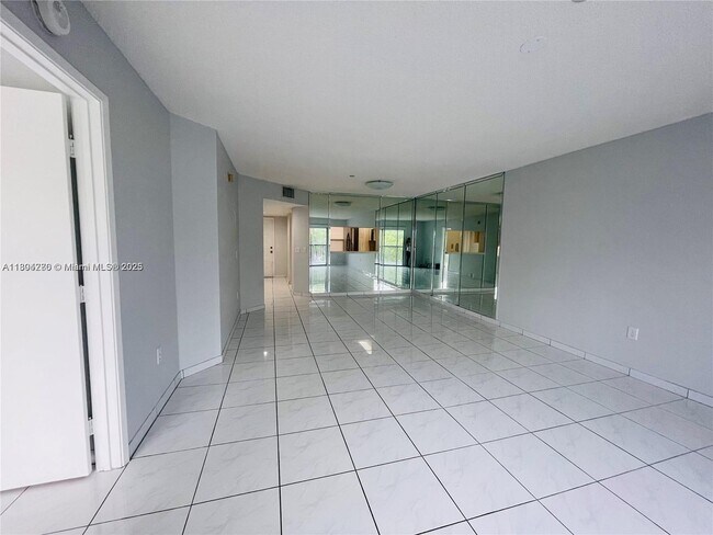 Building Photo - 571 SW 141st Ave