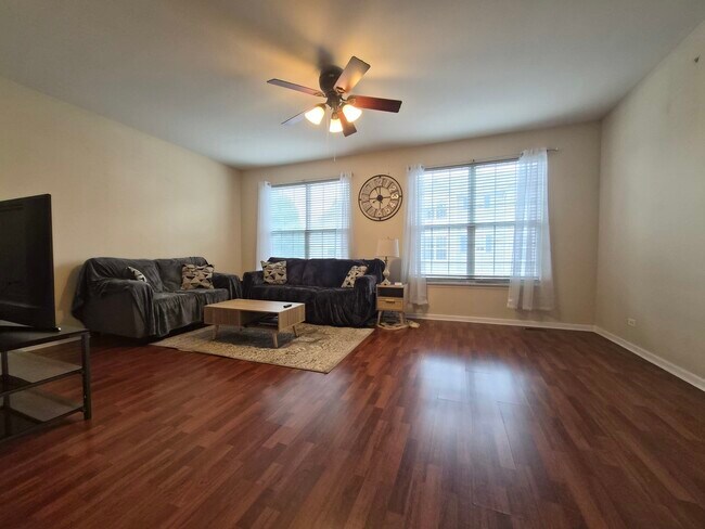 Building Photo - 2337 Hudson Cir