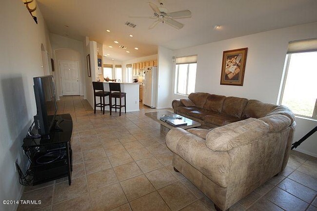 Building Photo - 8851 N Palo Verde Bluffs Pl