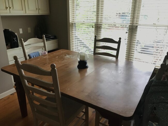 Building Photo - 103 Clary Ct